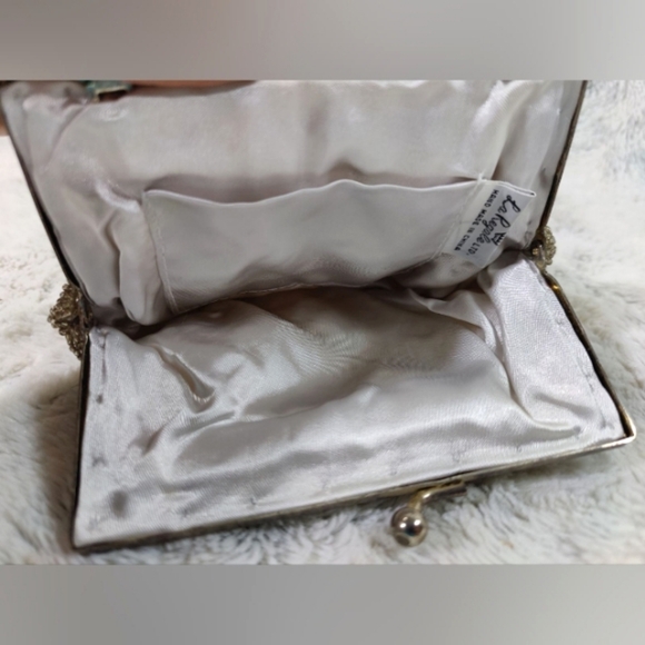 La Regale Clutch Crossbody Purse Metallic Beaded Silve Evening Formal Party CHIC - Picture 4 of 12